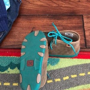 Twisted X toddler shoes size 8